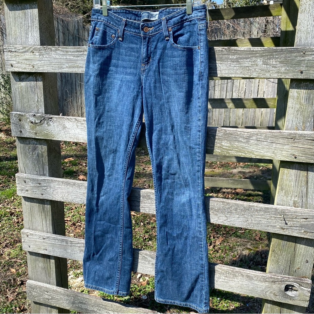 Levi’s Low Rise Flare Jeans